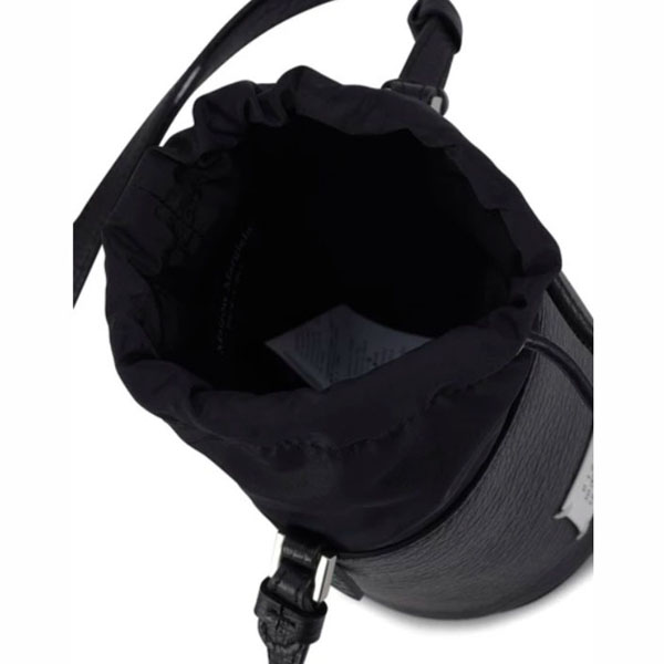 メゾンマルジェラ 5AC micro マイクロ Bucket Bag バケットバッグ 偽物